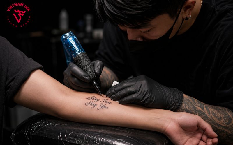 Lettering Tattoo: A Complete Guide to Fonts, Styles, and Timeless Typography 7 Tattoo Procedure for Lettering